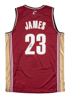 LeBron James Rookie Era Signed Cleveland Cavaliers Home Jersey (Beckett)